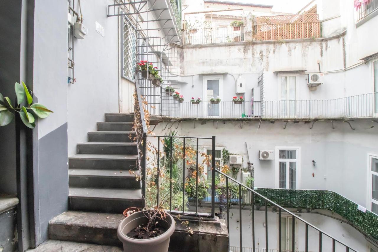 A I R Sant'Anna Bed & Breakfast Napoli Exterior foto